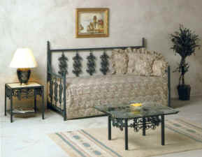 Rose wrought iron day bed
